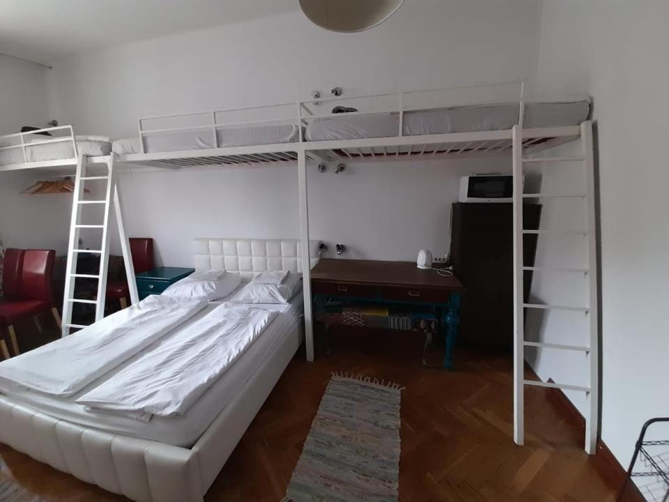 Rodzinna Przestrzen Dla 8 Osob 2 Pokoje Z Lazienka I Mini Aneksem Warsawa Bagian luar foto